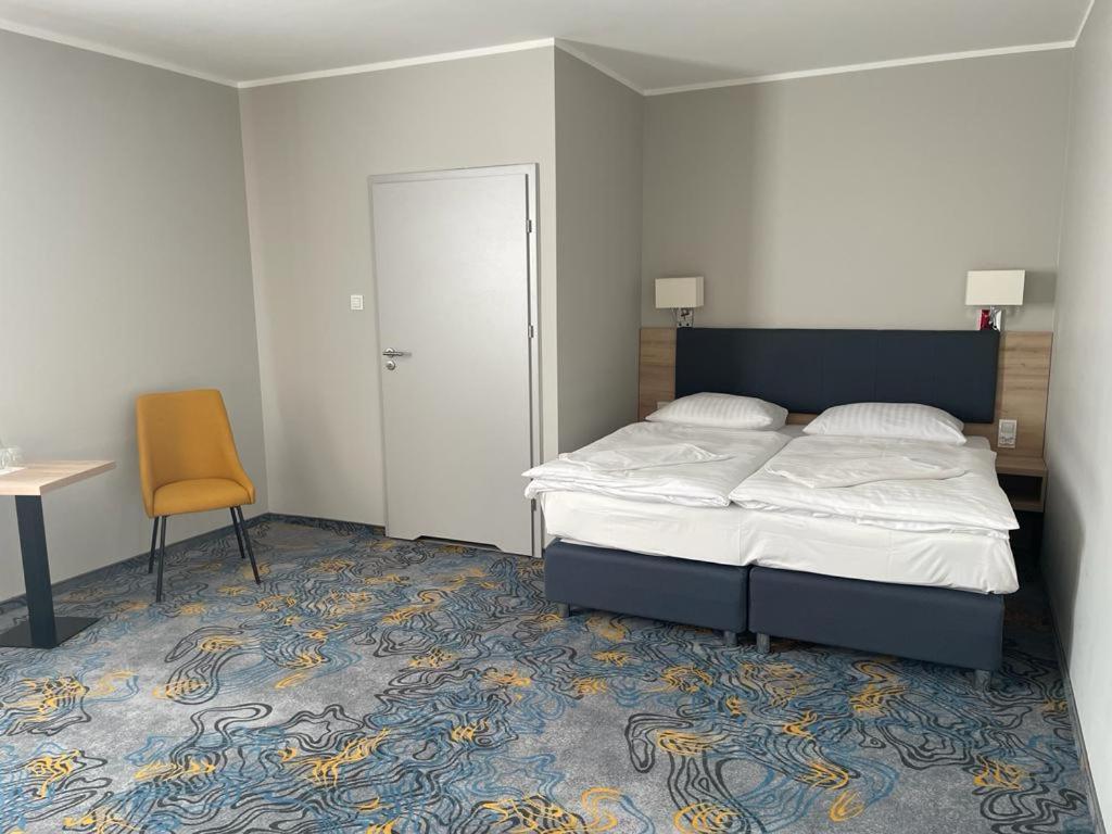 Hotel Dobosz Police Exteriör bild